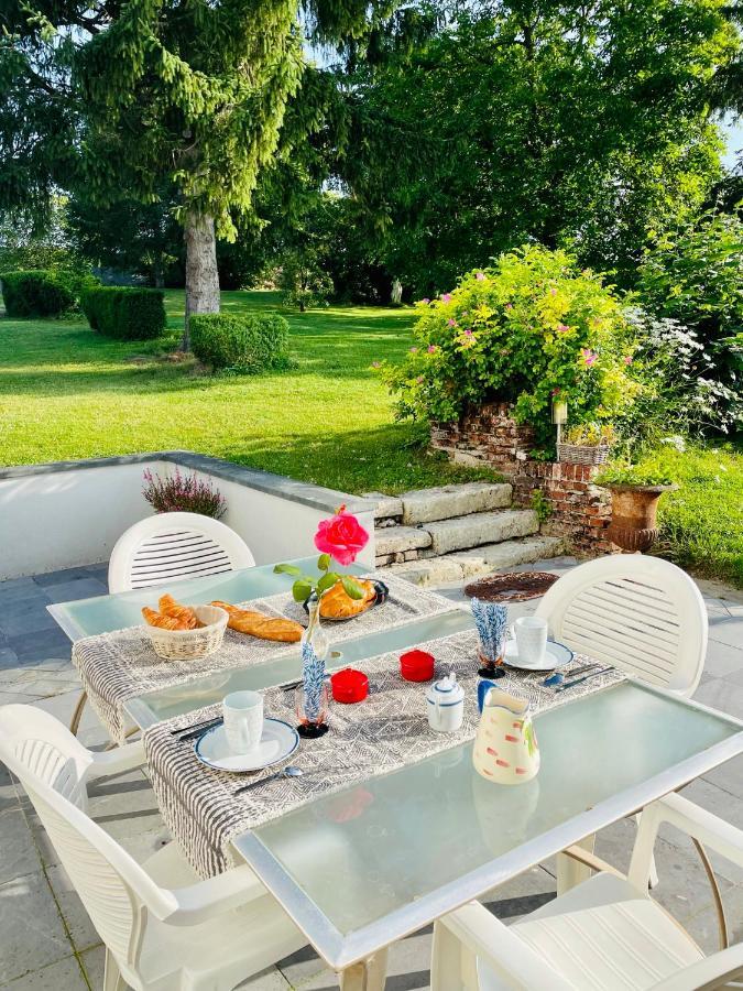 Le Logis D'Anne-Sophie Bed & Breakfast Chuignolles Exterior photo